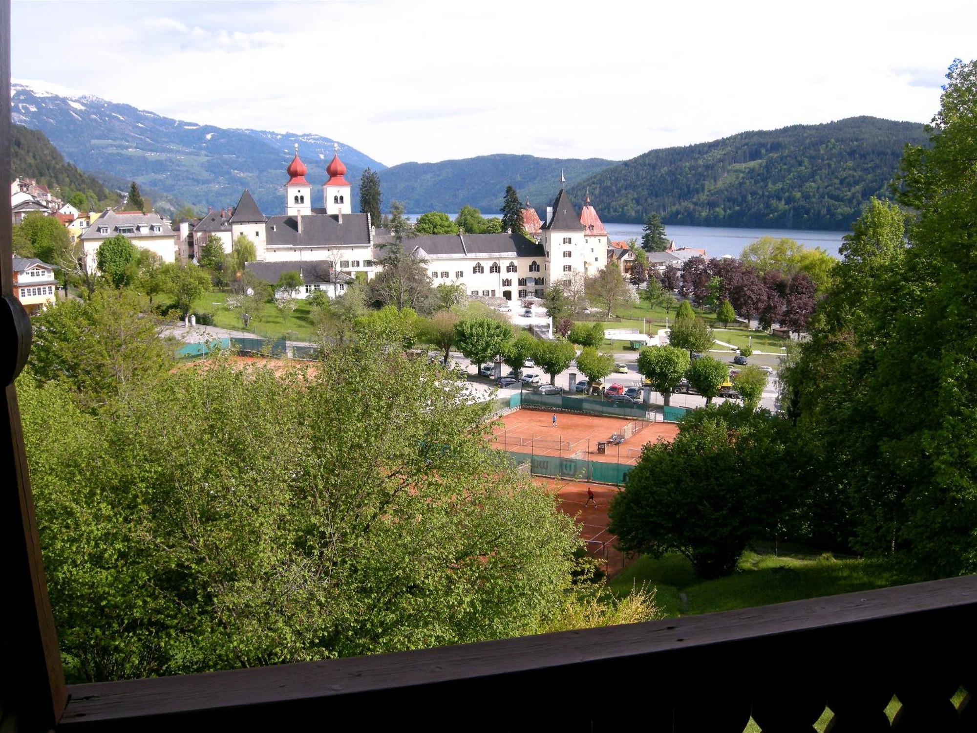 Staudacher Hof-Das Romantische Haus Hotel Millstatt Szoba fotó